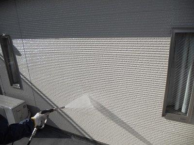 外壁サイディング高圧洗浄状況