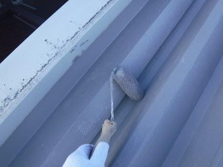 折板屋根遮断熱塗料キルコ塗装四層目塗装状況