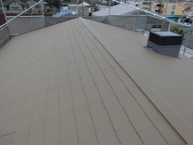屋根カラーベストキルコ遮断熱塗料塗装四層目塗装完了