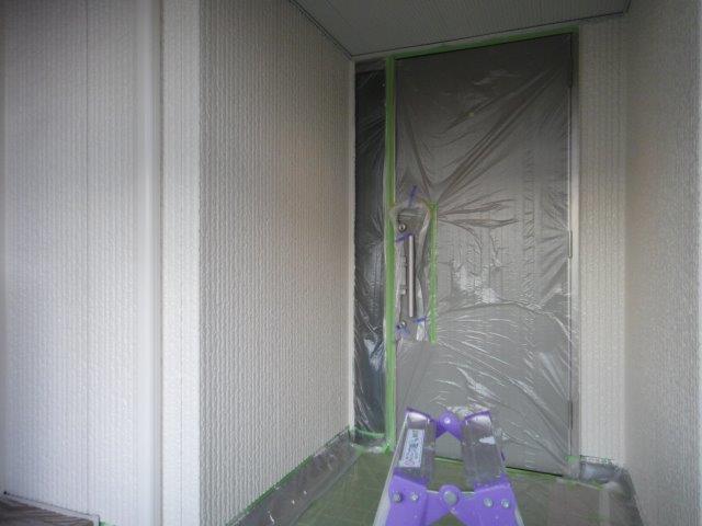 外壁サイディングフッ素塗料塗装上塗り一層目塗装完了