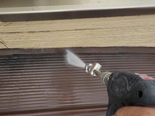 折半屋根塗装前高圧洗浄