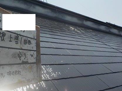 屋根遮熱シリコン塗装上塗り一層目塗装完了