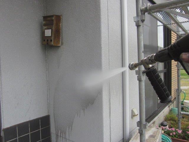 外壁ALC塗装前高圧洗浄状況