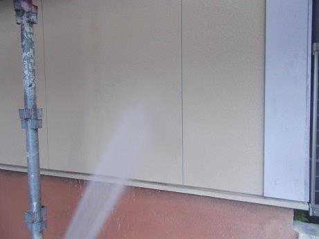 外壁サイデイング塗装前高圧洗浄状況