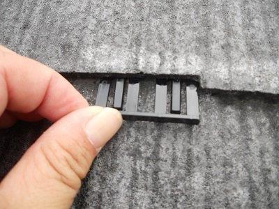 屋根カラーベスト遮断熱塗料塗装タスペーサー挿入状況