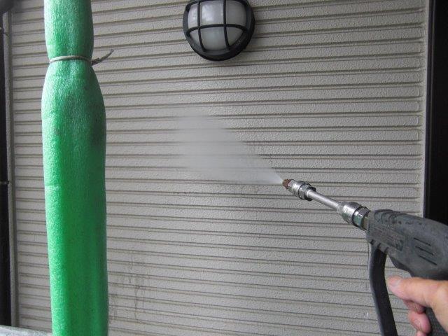 外壁ALC断熱塗料塗装前高圧洗浄状況