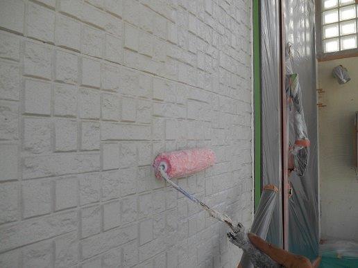 外壁サイディング断熱塗料塗装下塗り塗装状況