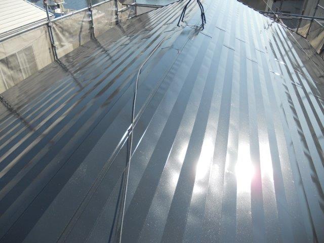 屋根ガルバリウム鋼板無機塗料塗装上塗り塗装完了
