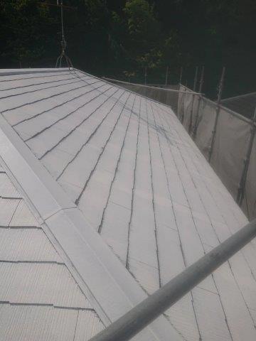 屋根キルコ断熱塗料塗装主材一層目塗装完了