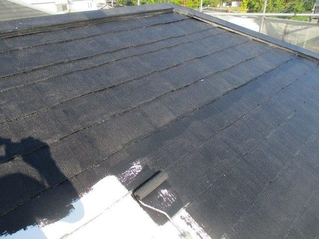 屋根キルコ断熱塗料塗装上塗り一層目塗装状況