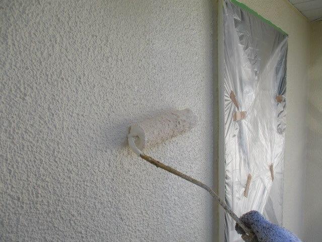 9・外壁サイディングキルコ断熱塗料塗装主材2層目塗装状況