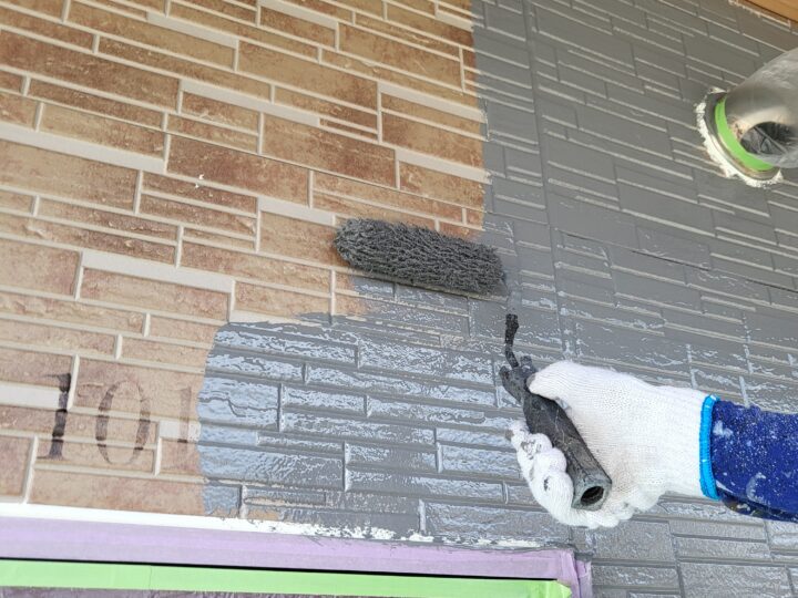 外壁中塗り塗装状況