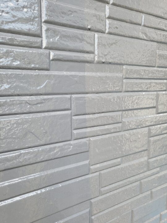 名古屋外壁塗装　中塗り塗装