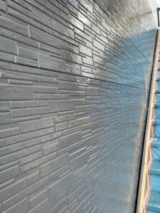 名古屋外壁塗装 上塗り塗装