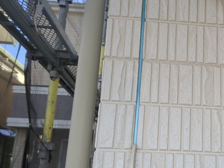 外壁目地既存コーキング撤去