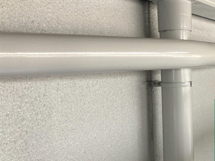 雨樋1回目塗装完了